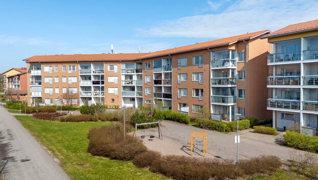 Tarhurintie 18, Tarhurinpuisto, Vantaa
