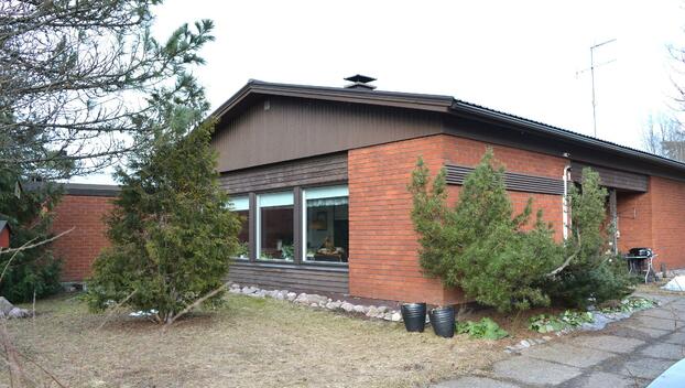 Kasvitarhankatu 23, Peltola, Järvenpää