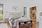 Master bedroomissa on hyvin tilaa ja iso walk-in-closet