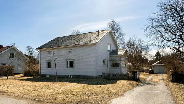Sirppitie 14, Välivainio, Oulu
