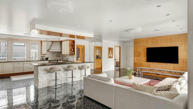 Kirjokalliontie 9, Maununneva, Helsinki