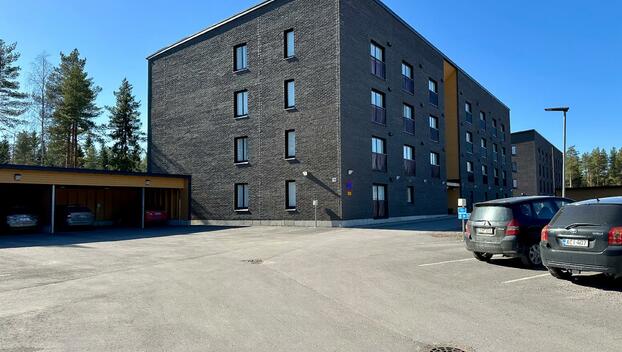 Muuripadantie 1, Kiulukangas, Oulu