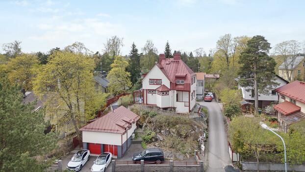 Jokiniementie 18, Veräjämäki, Helsinki