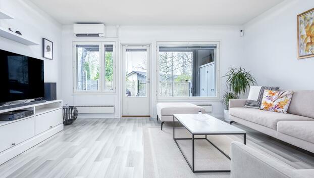 Kotipihlajantie 1, Tapainlinna, Hyvinkää