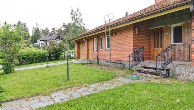 Agronominkuja 1, Veisu, Tampere