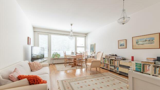 Mäkitie 50, Nummi, Kurikka