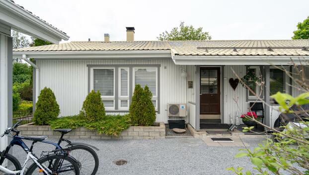 Halla-aho 9-11, Hattelmala, Hämeenlinna
