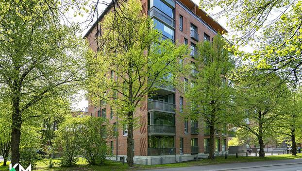 Kasarmintie 12, Keskusta, Oulu
