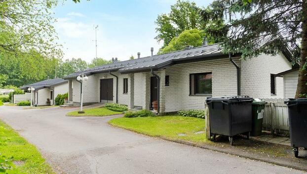 Larin Parasken polku 21, Kannelmäki, Helsinki