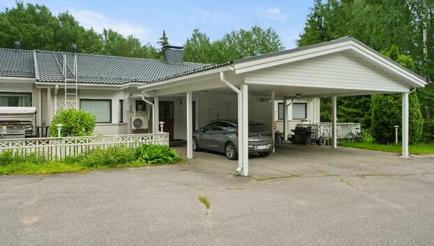 Lemmenmäentie 28, Kirjaus, Riihimäki