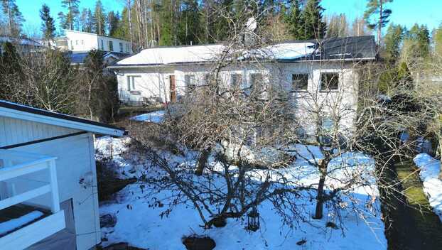 Hirvikatu 22, Mikonkorpi, Järvenpää