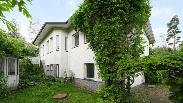 Hirvikatu 22, Mikonkorpi, Järvenpää