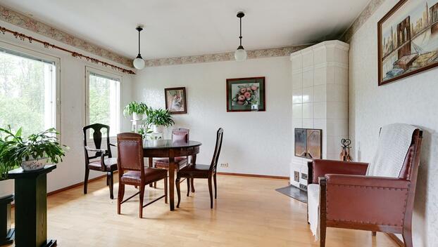 Hirvikatu 22, Mikonkorpi, Järvenpää