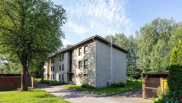 Karviaistie 14, Malmi, Helsinki