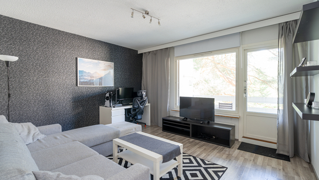 Karjalantie 7, Ulvajanniemi, Valkeakoski