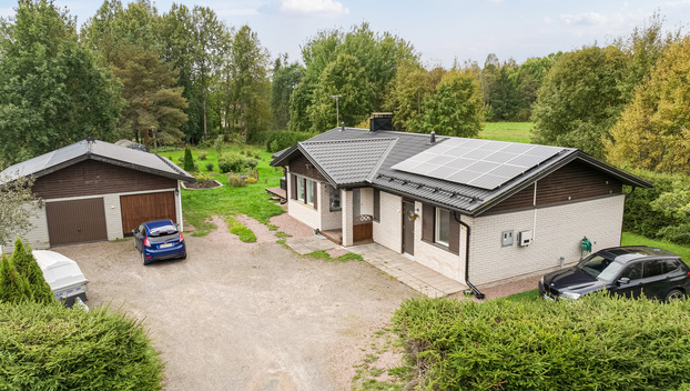 Poikojantie 12, Lieto as, Lieto