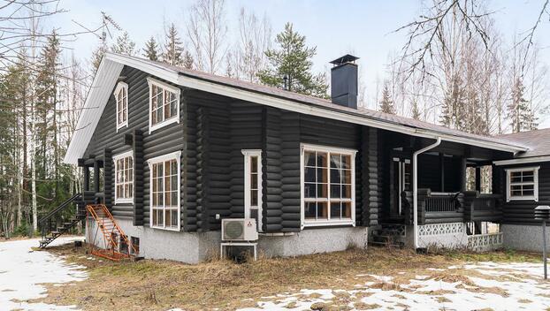 Ahonlaita 15, Purola, Tuusula