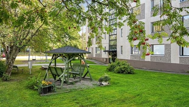 Mannilantie 21, Keskusta, Järvenpää