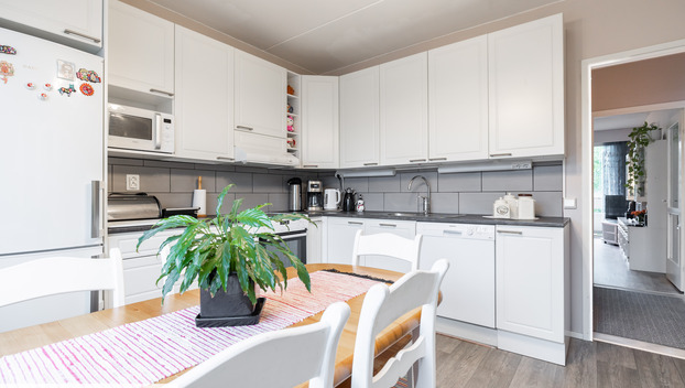 Haltijantie 1, Karhuvuori, Kotka