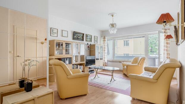 Kuusistonlinnantie 1, Vartiokylä, Helsinki