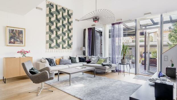 Hallainvuorentie 10, Myllypuro, Helsinki