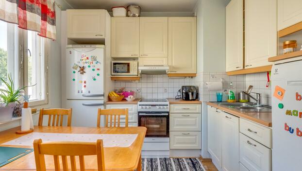 Takahuhdinkatu 100, Takahuhti, Tampere