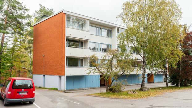 Urheilutie 8, undefinedKauniainen