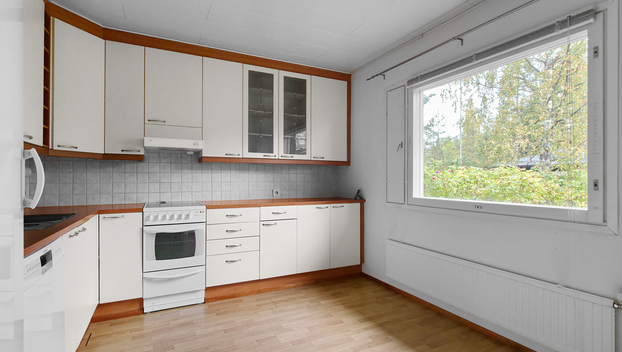 Länsikaari 6, Jurvala, Luumäki