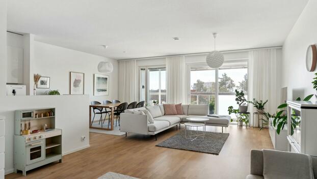 Ruutikellarintie 8, Mäkkylä, Espoo