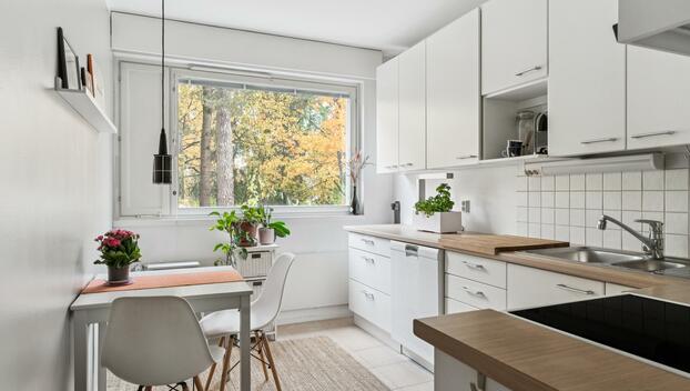 Myrttitie 14, Pukinmäki, Helsinki