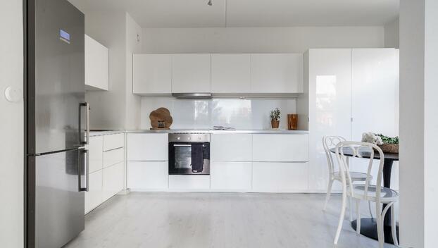 Täysikuu 10, Olari, Espoo