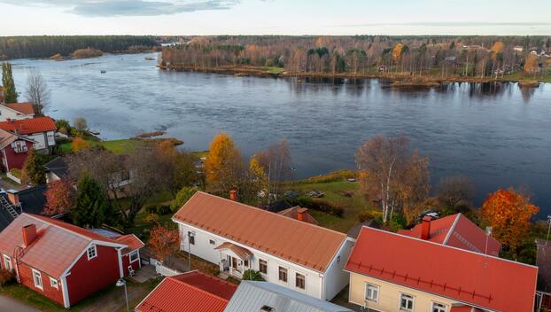 Alakatu 10, Hamina, Ii