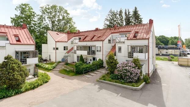 Kuhankeittäjäntie 26, Tapaninvainio, Helsinki