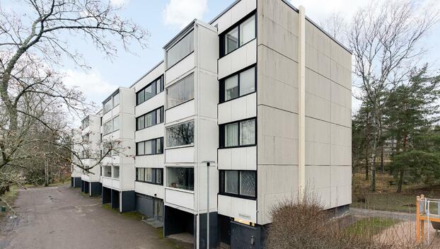 Keinulaudantie 1, Kontula, Helsinki