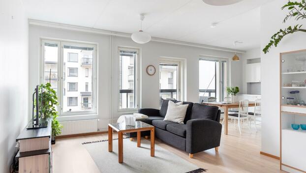 Melkonkatu 15, Lauttasaari, Helsinki