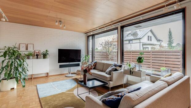 Unilukkarintie 2-4, Itä-Pakila, Helsinki