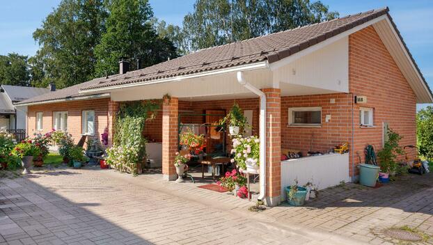 Hirsikalliontie 16, Laaksolahti, Espoo