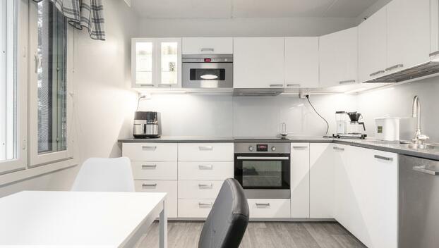 Velhontie 6, Karhuvuori, Kotka