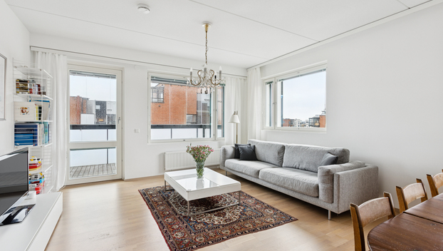 Nahkahousuntie 1, Lauttasaari, Helsinki