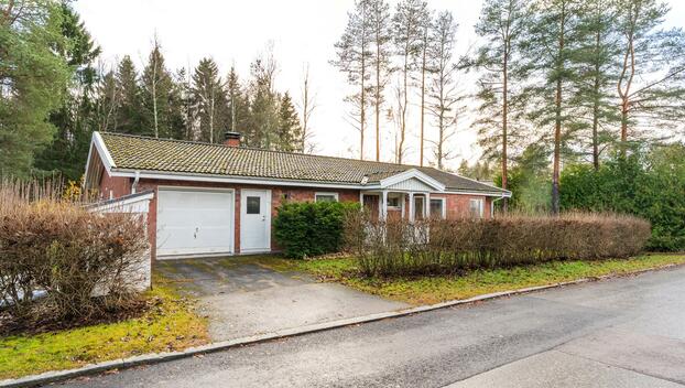 Lepikönkatu 7, Hallila, Tampere