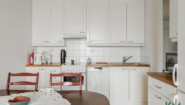 Leikosaarentie 27, Aurinkolahti, Helsinki