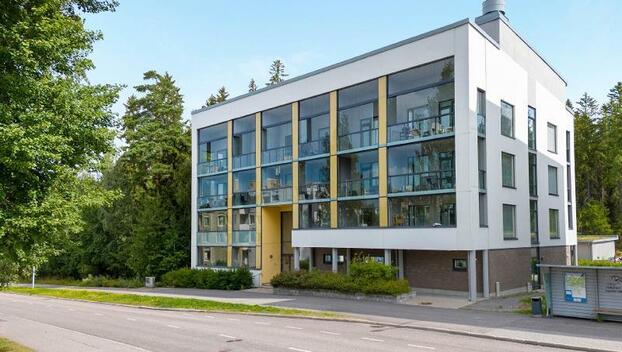 Eestinlaakso 11, Eestinlaakso, Espoo