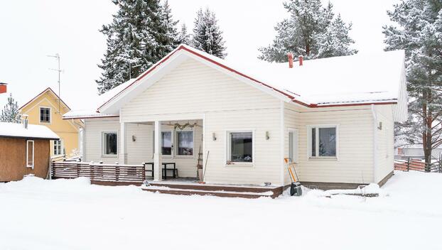 Isolahdentie 4, Rajala, Muurame