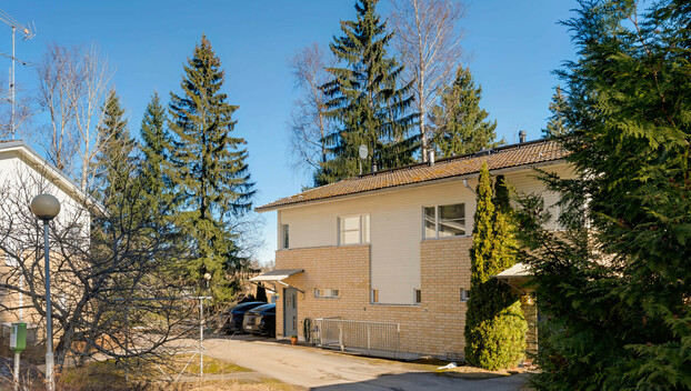 Kiiltokalliontie 26, Mankkaa, Espoo