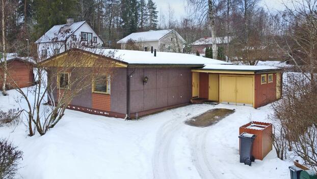 Sillantaantie 11, Uramo, Riihimäki