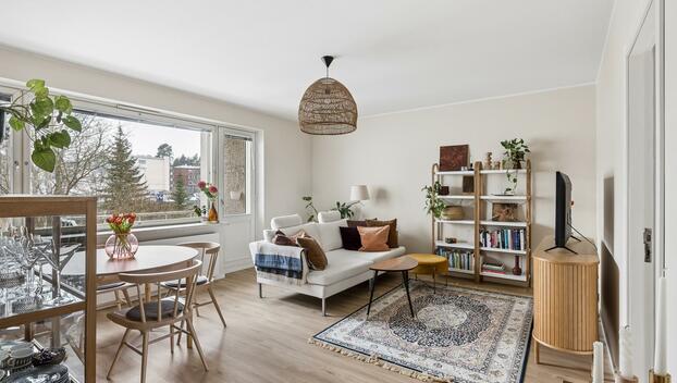 Orapihlajatie 10, Etelä-Haaga, Helsinki