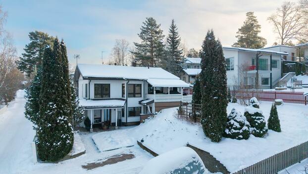 Mäenalus 20, Tapanila, Helsinki