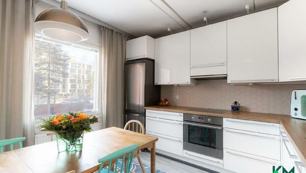 Isolukontie 4, Suorama, Kangasala