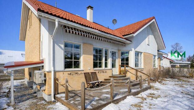 Kaskenpolttajantie 6, Paloheinä, Helsinki