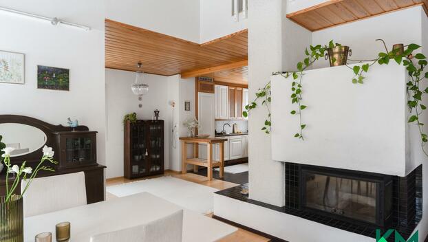 Perintökaarentie 2, Torpparinmäki, Helsinki